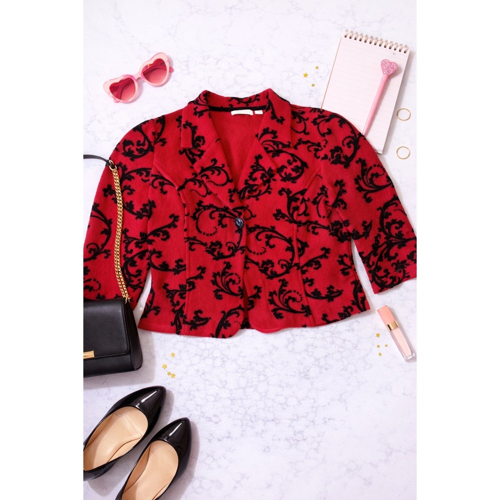 Red & Black Wool Nylon Cropped Jacket with Floral Paisley Design, 3/4 Sleeves